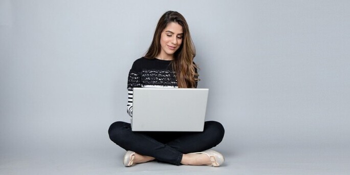 Discover the essentials in our Beginners Guide To Blogging and learn how to share your ideas creatively while connecting with like-minded individuals.