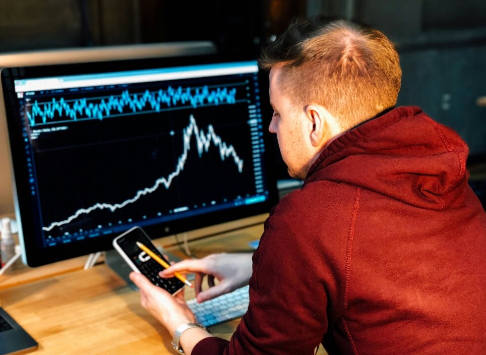 How To Make Money On The Side As An Employee