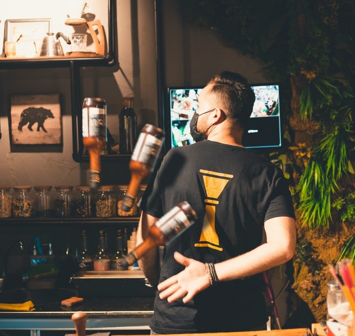 Quick Tips for Success as a Part-Time Bartender